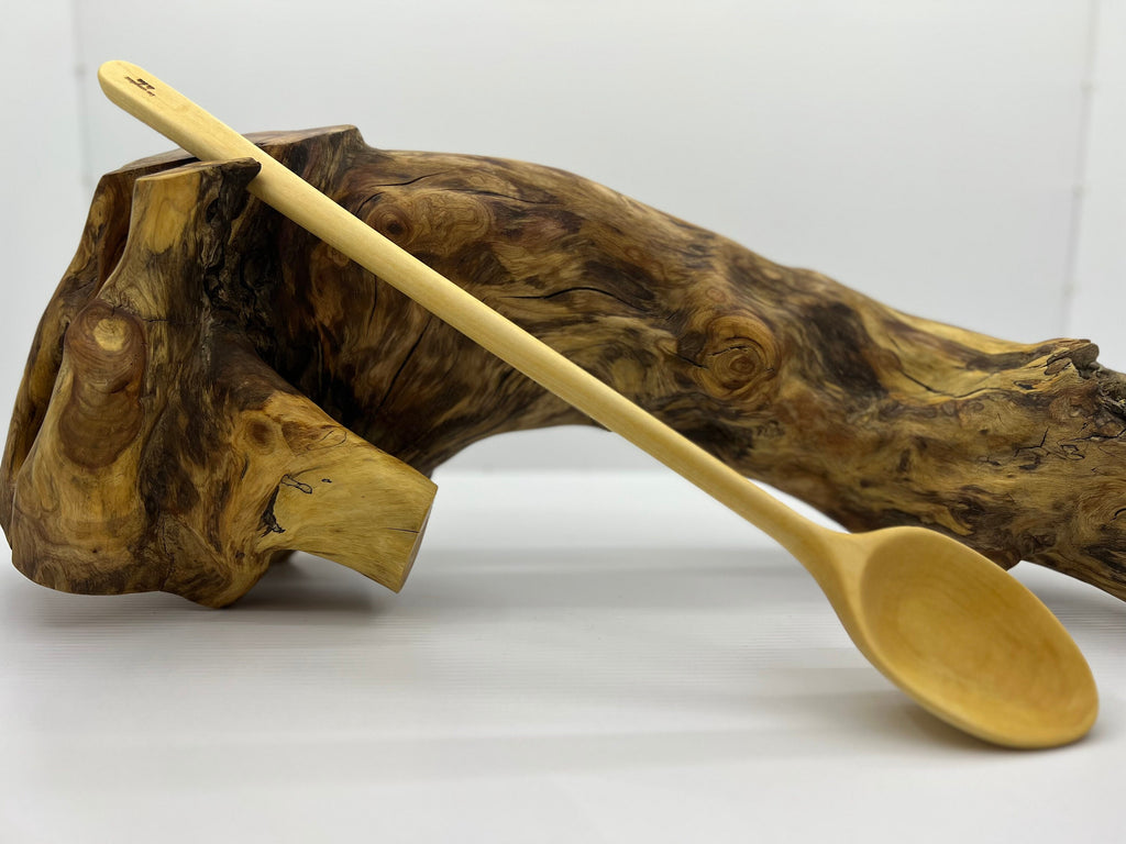 Cuillère artisanale à long manche en bois de tilleul 47 cm