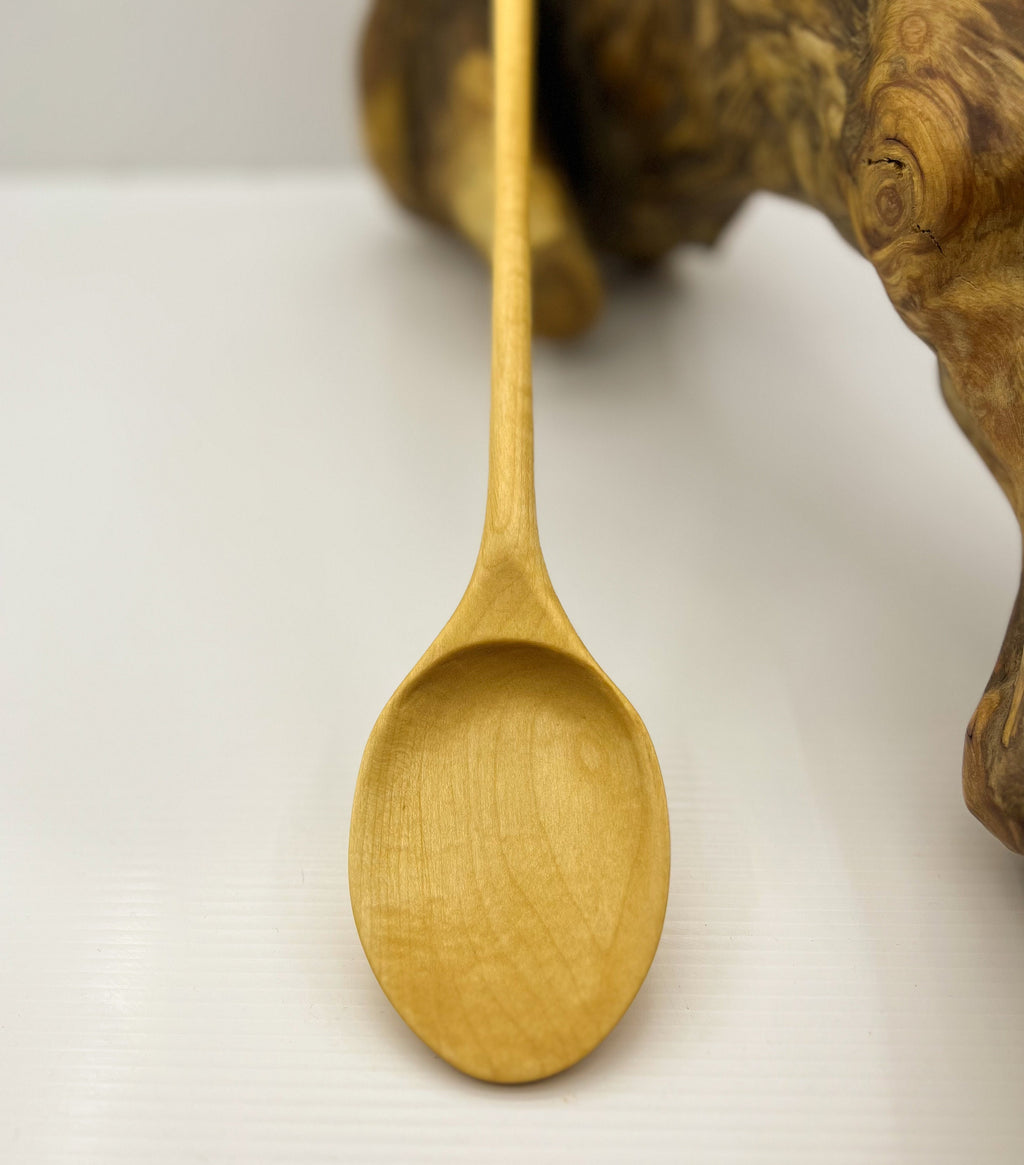 Cuillère artisanale à long manche en bois de tilleul 47 cm