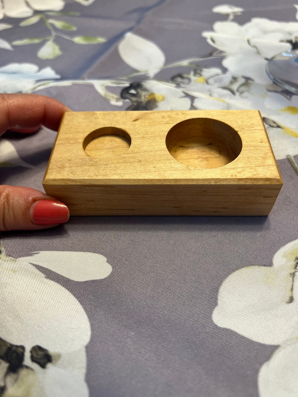 Eco-friendly finger rinser, wooden case, wipe case, compressed wipe, wooden case compressed wipes.